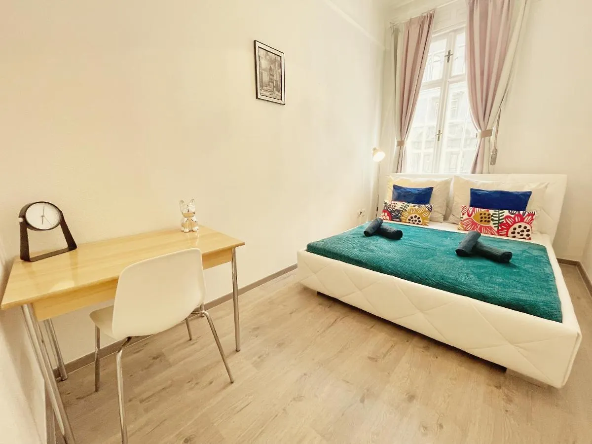 Champlena Central Station Elegancy Apartman Budapest 0*,  Magyarország